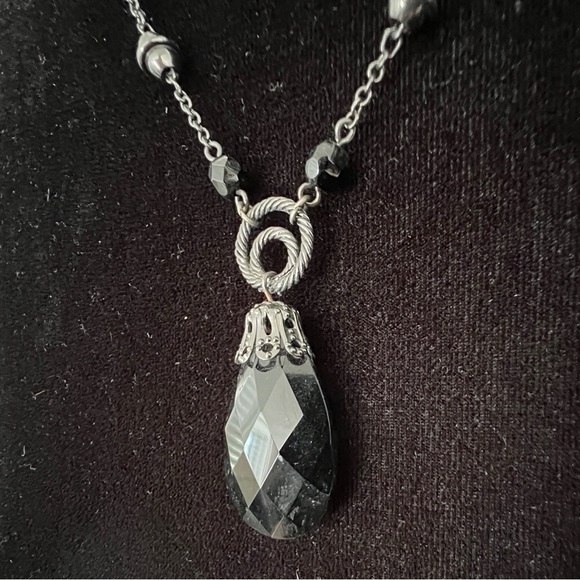 2028 Black and Silver Teardrop Vintage Feel Statement Necklace - Picture 4 of 5